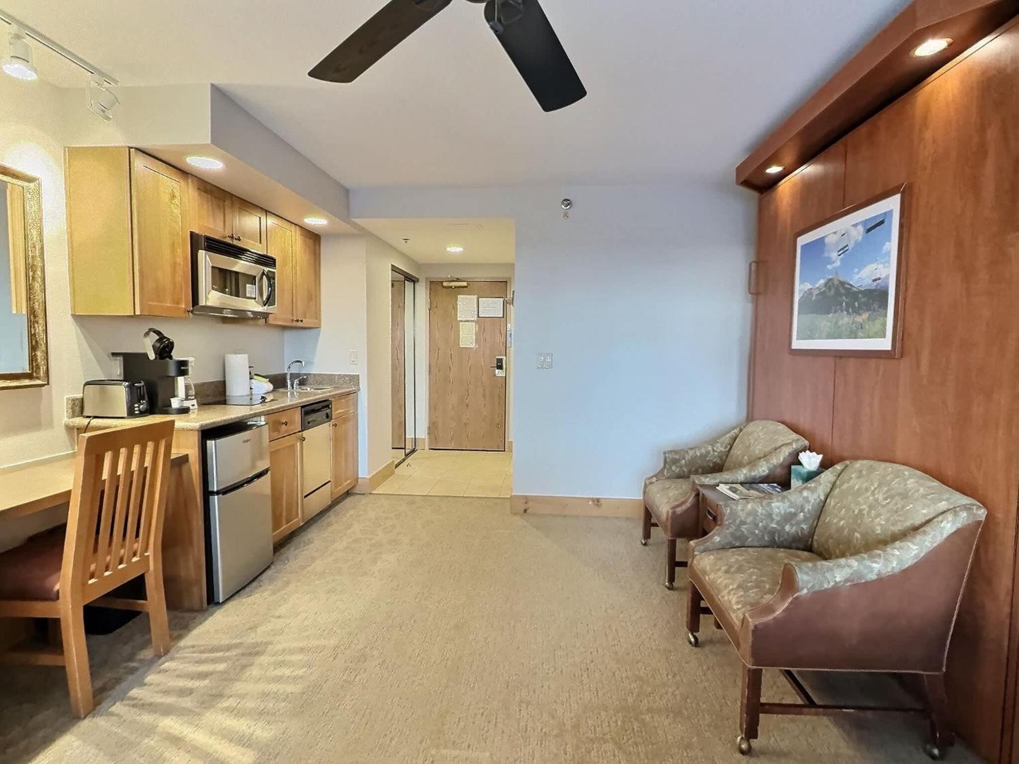 Studio 211 - Perfect Location With Pool And Hot Tub 마운트크레스티드부트 외부 사진